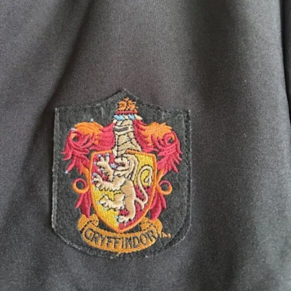 UNIVERSAL STUDIOS Wizarding World of Harry Potter GRYFFINDOR Adult S Cloak Robe - Picture 4 of 8